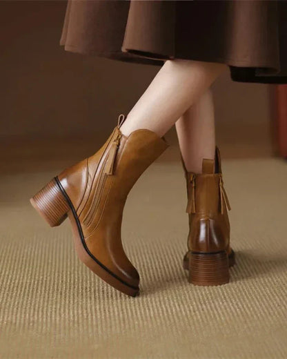 Valorine™ | Bota de piel negra con tacón cómodo, elegante y atemporal